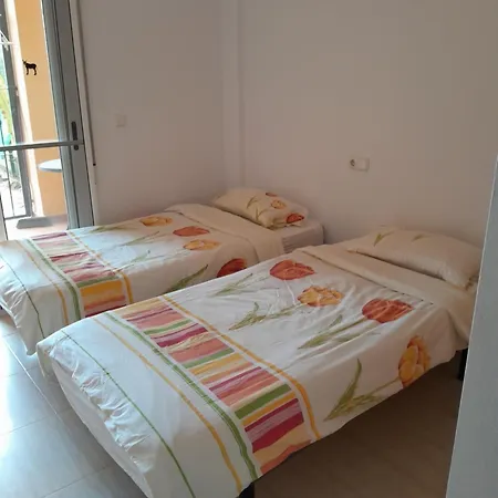Casa Amarilla, Piscina, Playa, Parking